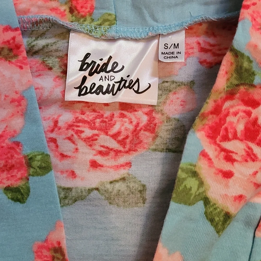 Floral Robe - Picture 3 of 3